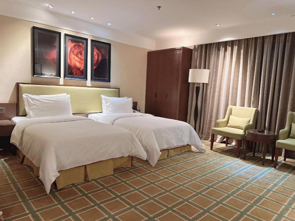 New Regent Hotel Хойчжоу Экстерьер фото